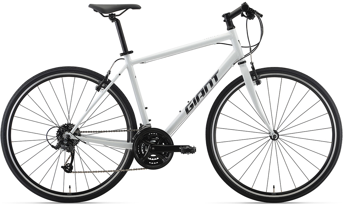 2024 GIANT Bicycles | ESCAPE R4